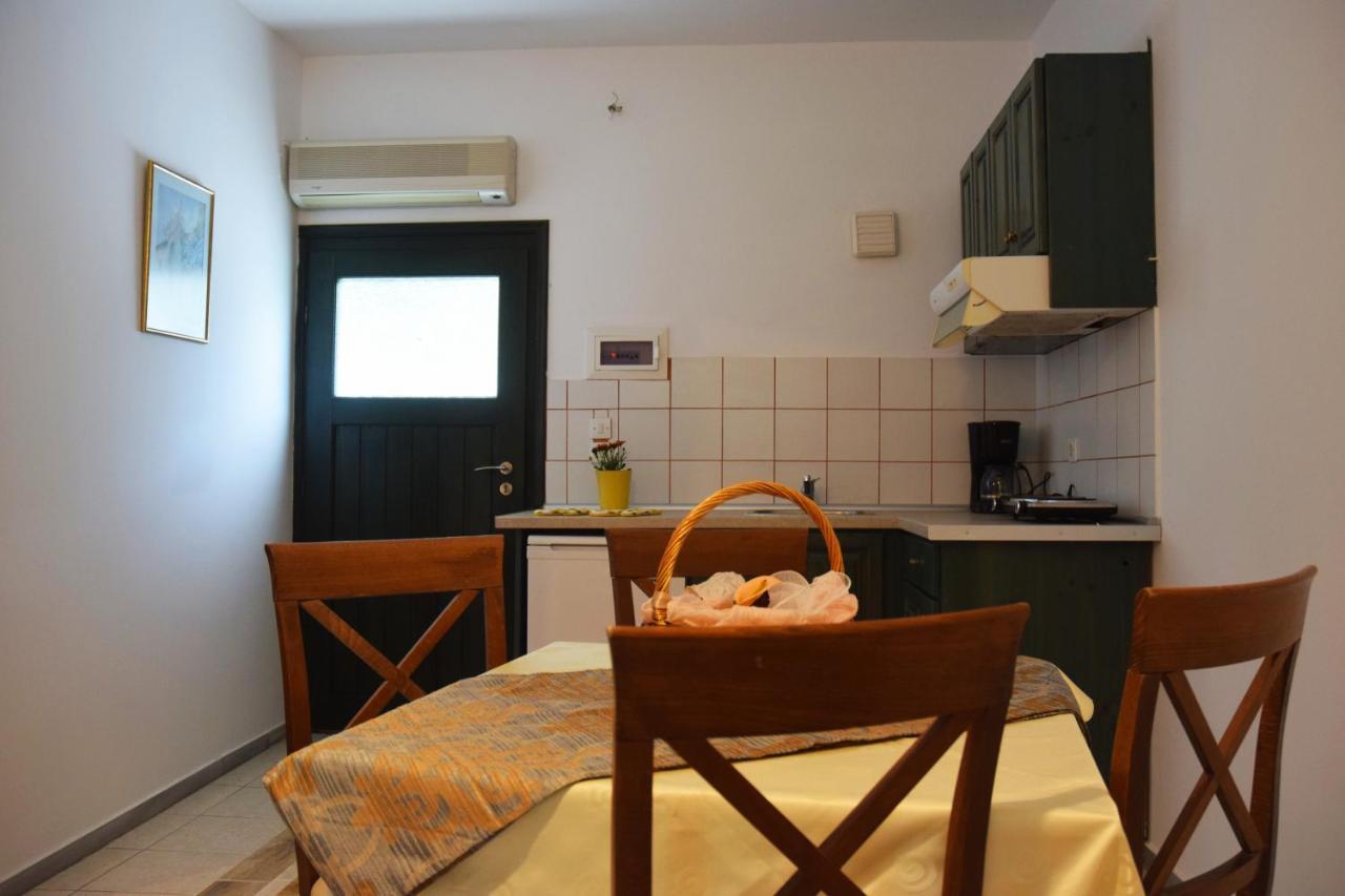 Villa Eirini Liapades Esterno foto