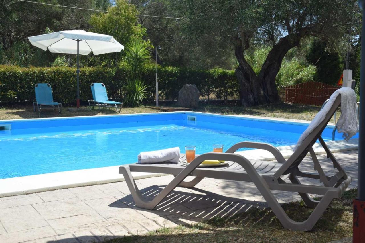 Villa Eirini Liapades Esterno foto
