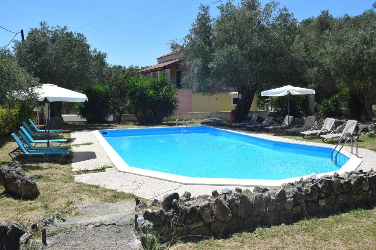Villa Eirini Liapades Esterno foto