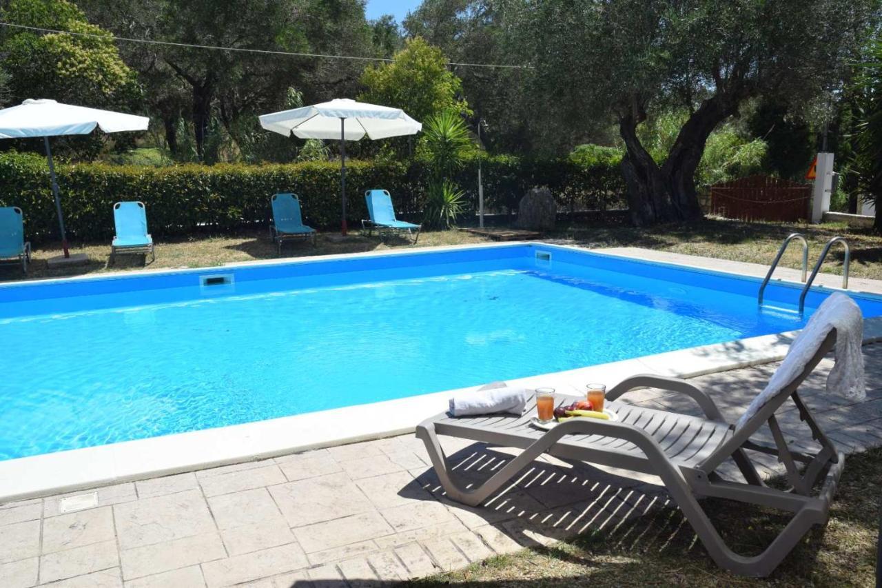 Villa Eirini Liapades Esterno foto