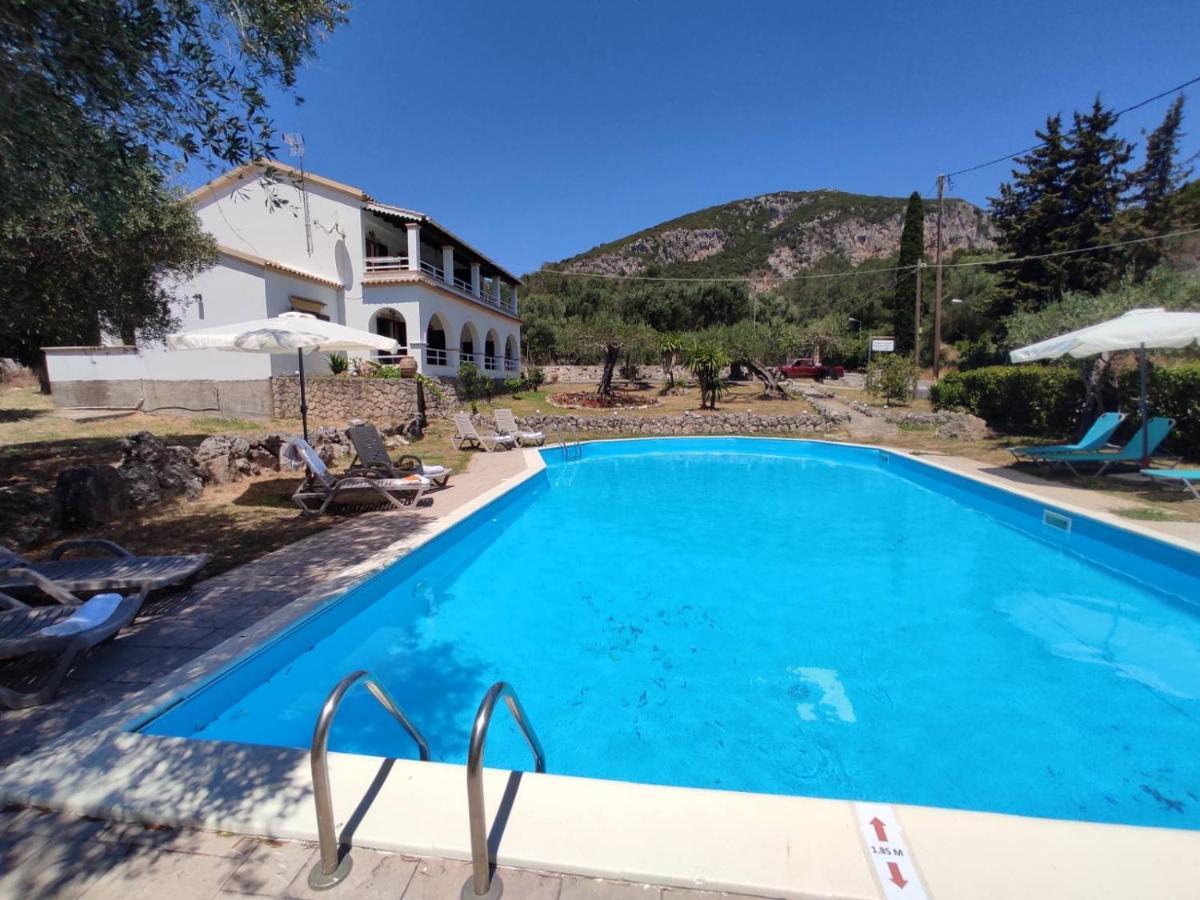 Villa Eirini Liapades Esterno foto