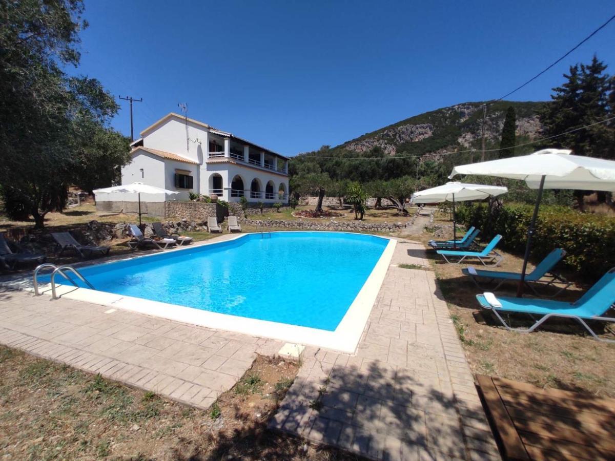 Villa Eirini Liapades Esterno foto
